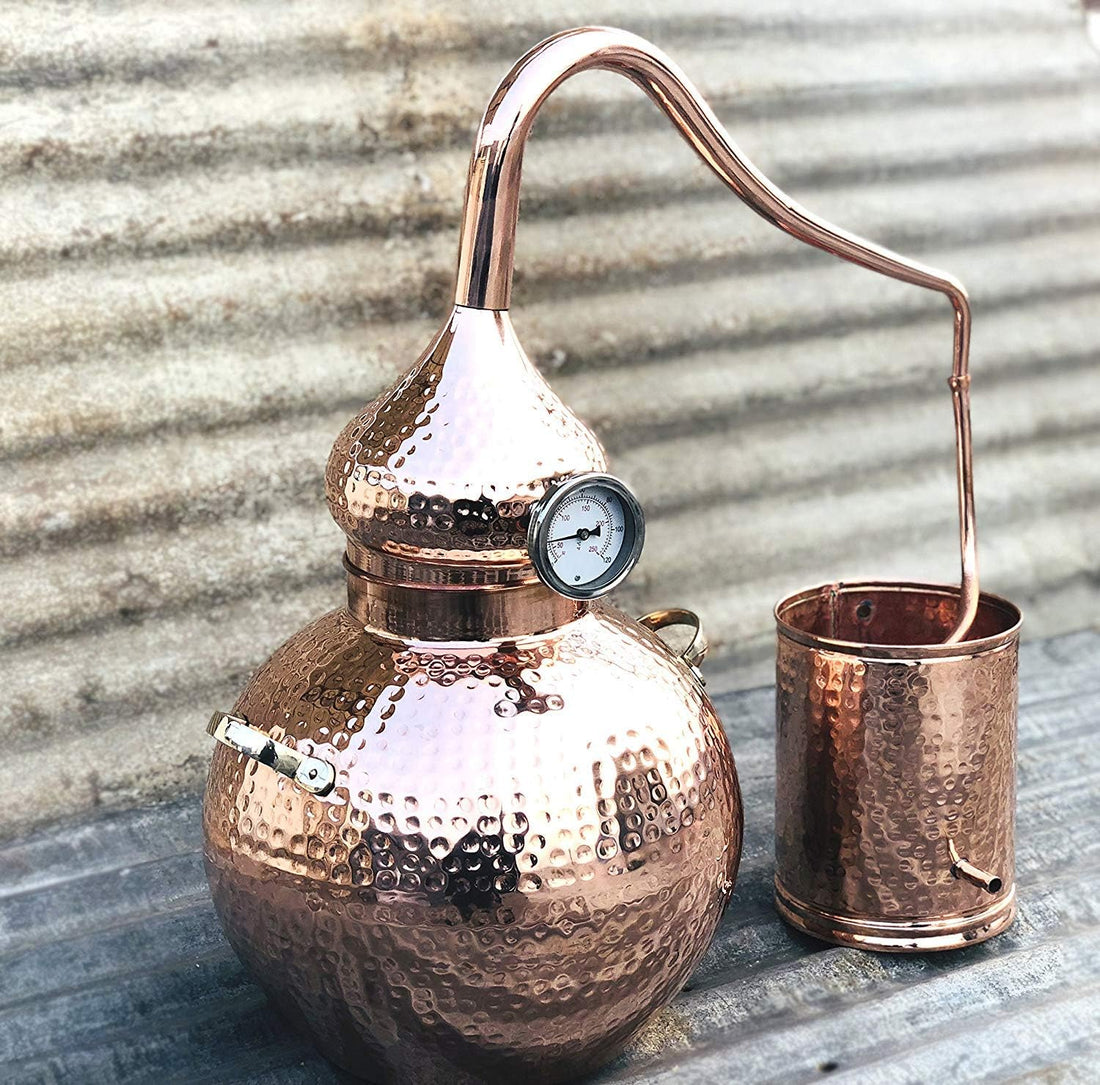 Essential Oil Distiller : Exploring the World of Essential Oils and Moonshine Stills - CopperHolic