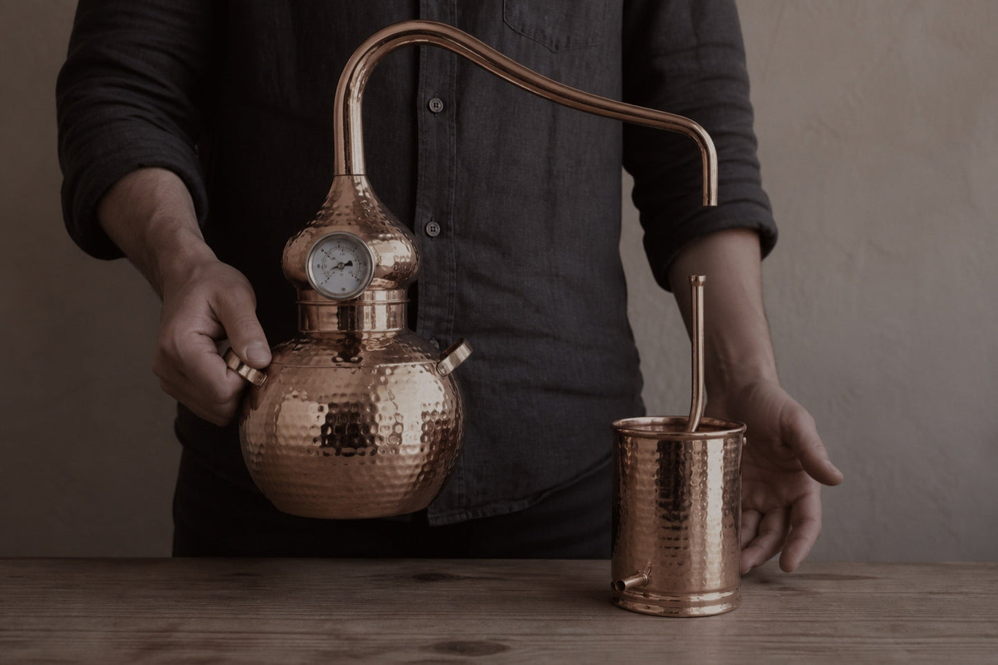 The 5L copper alembic still is light enough to lift with one hand